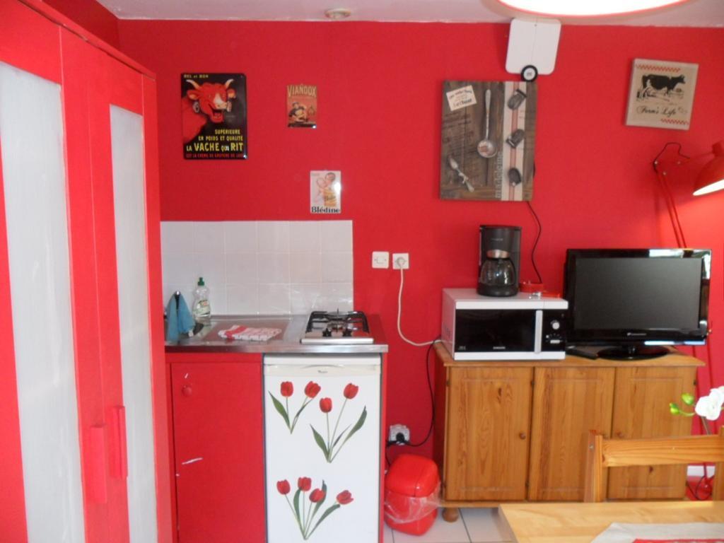 Gite Hotel Chambre D' Hotes Et Roulottes Et Du Ternois Saint-Pol-sur-Ternoise Kamer foto